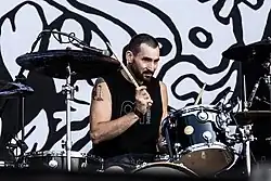 Schlagzeuger Mike Justian