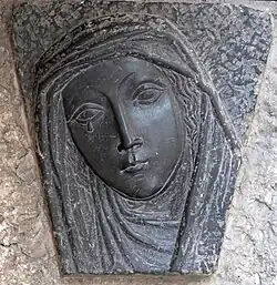 Madonnenbild von Absam an einer Hauswand in St. Ulrich in Gröden