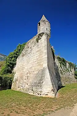 Abtei Maillezais, Pfefferbüchse auf „Wellenbrecher“