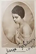 Manja Tzatschewa auf einer handsignierten Fotografie des Ateliers Becker und Maass (1921)