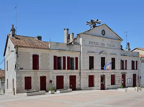Das Rathaus von Mareuil