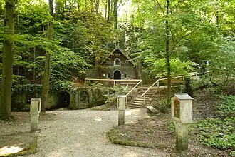 Kreuzweg, Jakobsquelle und Klause