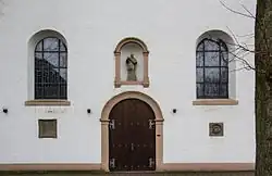 Bild vom Rundbogenportal der Kirche St. Joseph in Paderborn-Marienloh