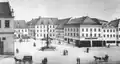 Marienplatz Freising (1875) mit den durch das Bankhaus ersetzten Gebäuden