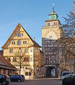 Wimpelinhaus (Museum) und Oberes Tor in Markgröningen (16. Jh.)