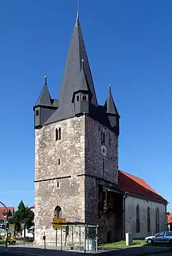 Kirche St. Hubertus mit Kirchturm von 1453