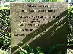Markus Kutter-Franz-Herzberg (1925–2005) Historiker, Werber, Publizist, Politiker. Kutter heiratet 1973 Irène Marcellina Preiswerk und 1982 Gisela Franz-Herzberg. Hermann Kutter-Scheller (1893–1980) Pfarrer. Gerold Kutter-Bircher (1931–1963) Grab, Friedhof am Hörnli