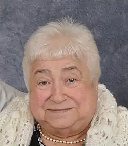 Matilda Cohen-Sarano. Porträt einer älteren, untersetzten Frau mit kurzen, weißen Haaren. 2016