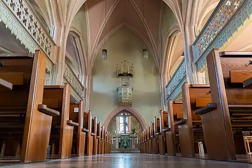 Innenansicht zum Altar