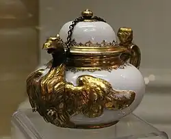 Adler-Teekanne, Meißner Porzellan, um 1725