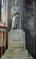 Statue von Edward Jenner in der Kathedrale von Gloucester