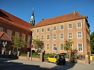 Das WGM von der Gymnasialstraße aus