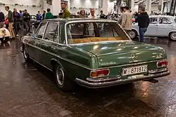 300 SEL 3.5, Heckansicht