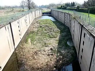 Nie vollendete Schleusenkammer einer Schleppzugschleuse in Merseburg