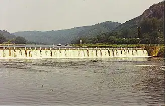 Staustufe bei Waulsort