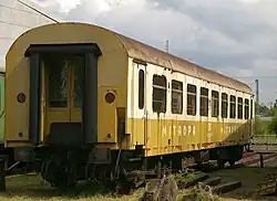 Auf dem Abstellgleis: Ehemaliger Buffetwagen aus den Städteexpress-Zügen (ab 1976)