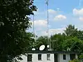 Antennen auf dem Dienstgebäude