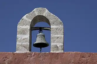 Dachreiter mit Glocke