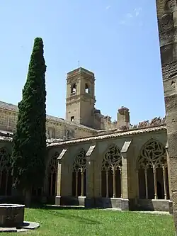 Die Abtei vom Kreuzgang aus