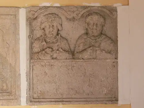 Römischer Grabstein im Kloster Mondsee