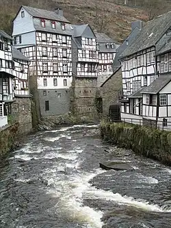 Wildwasser der Rur in Monschau