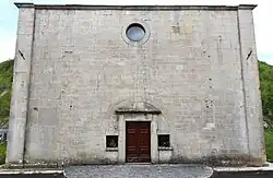 Fassade der Kirche Madonna della Cona.