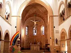 Mittelschiff mit Chor