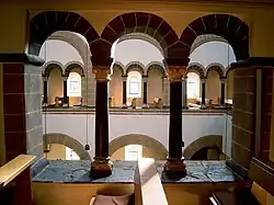 Romanische Rundbögen