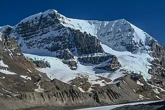 Blick auf Mount Andromeda vom Athabasca-Gletscher