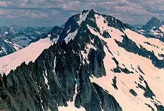 Der Buckner Mountain vom Sahale Mountain aus