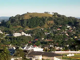 Mount Eden oberhalb der Auckländer Vorstadt Epsom