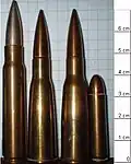 v. l. n. r.: 7,92 × 57 mm, 2 × 8 × 50 mm R Lebel, .30 Carbine im Vergleich