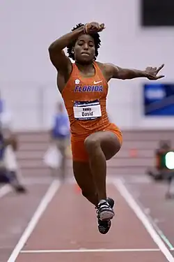 Yanis David Rang zehn mit 6,46 m