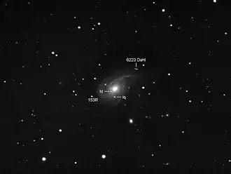 Amateur-Aufnahme von NGC 772 mit SN 2003hl und SN 2003iq sowie dem Asteroiden (6223) Dahl