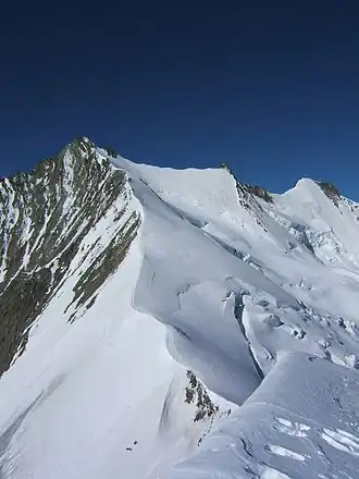 Nadelhorn von Nordosten, vom Ulrichshorn, rechts der Nadelgrat mit Stecknadelhorn und Hohberghorn
