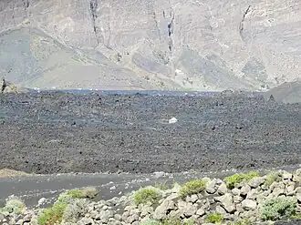 Gebäude unter der Lava des Ausbruchs von 2014