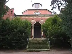 Vordereingang Trauerhalle