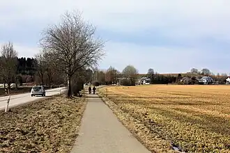 Neufarner Berg von Anzing aus, rechts der Ort Froschkern