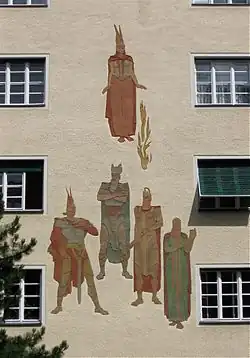 Nibelungenstr. 14: Kratzputzgemälde von Bruno Goldschmitt