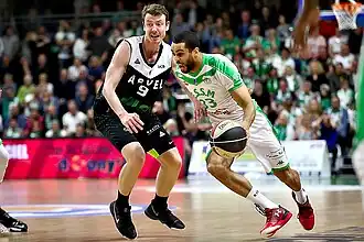 Nicolas Lang (links)