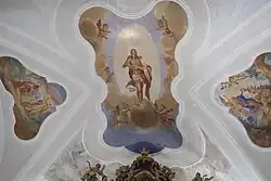 Deckengemälde im Chor