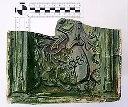 Nieschenkachelfragment mit Wappen Cleve-Mark aus Kaiserswerth (zweite Hälfte des 15. Jhs./Bodenfund aus Kaiserswerth)