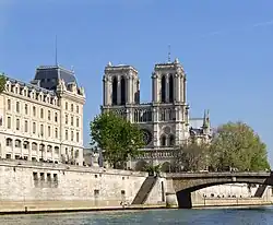 Notre-Dame und Petit-Pont