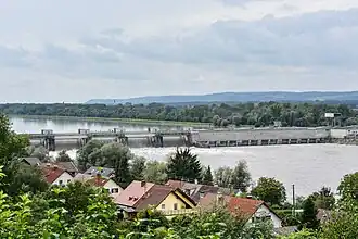 Blick von österreichischer Seite auf das Kraftwerk