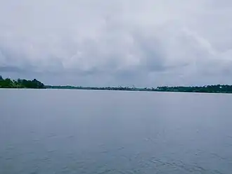 Oguta-See (ca. 30 km Flussabwärts)