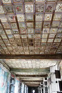 Renaissance-Galerie und Decke des 17. Jahrhunderts.