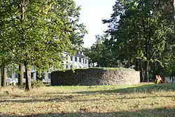 Beispiel einer runden Enthauptungsstätte (Hochgericht Hanau).[18]