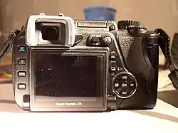 Bedienelemente der Olympus E-330 auf der Rückseite