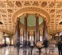 Innenraum der Dime Savings Bank