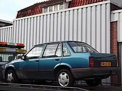 Heckansicht des Stufenhecks (1990–1993)